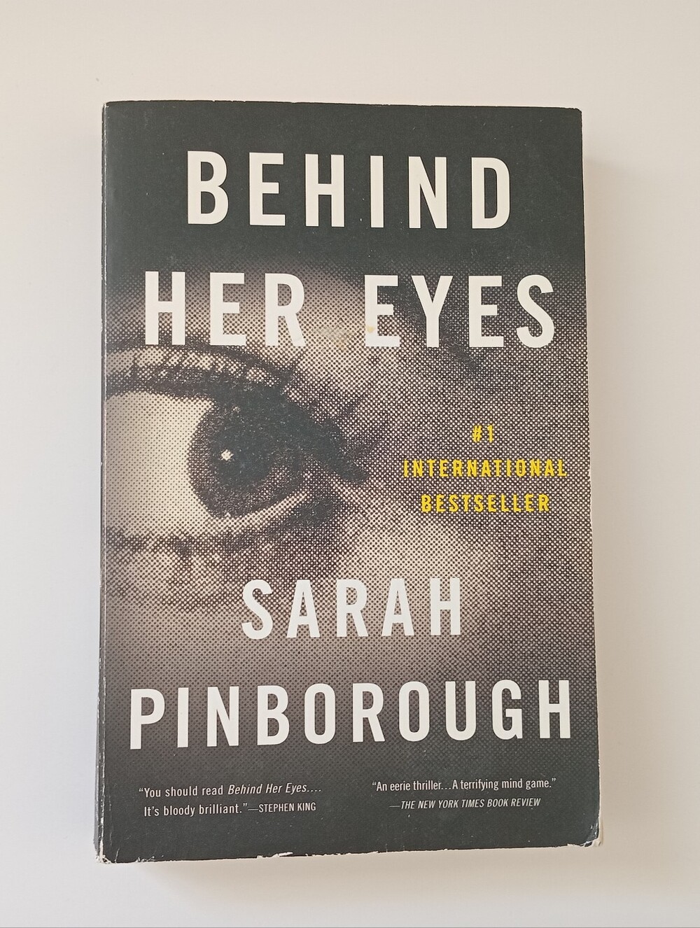 3/$20 Behind Her Eyes by Sarah Pinborough Psychological Thriller Paperback